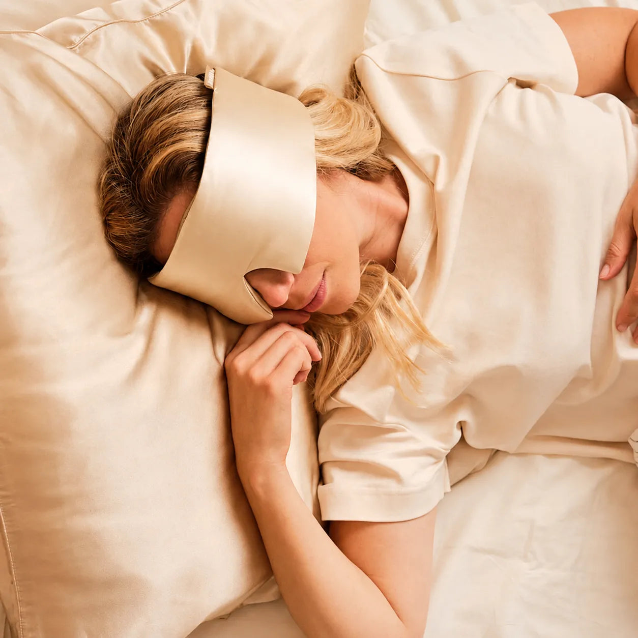 Masque de nuit en soie de mûrier